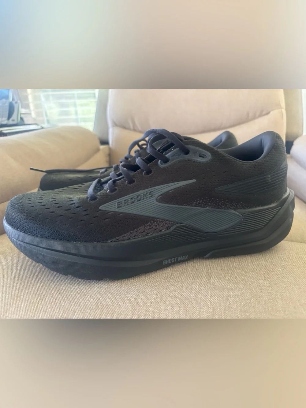 Brooks Men’s Black Athletic Running Shoe